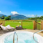 Guest house Lake Lodge Guesthouse