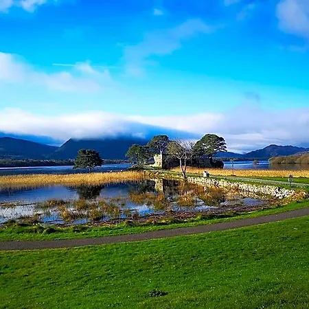 Lake Lodge Guesthouse 4*
