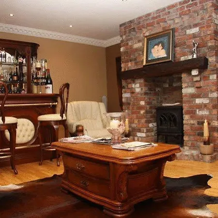 Lake Lodge Guesthouse Pensjonat 4*