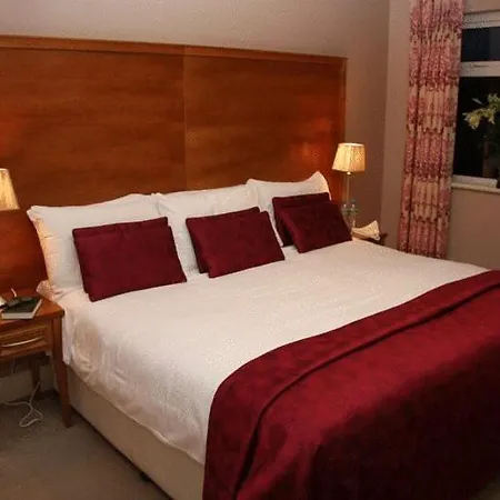 Affittacamere Lake Lodge Guesthouse 4*