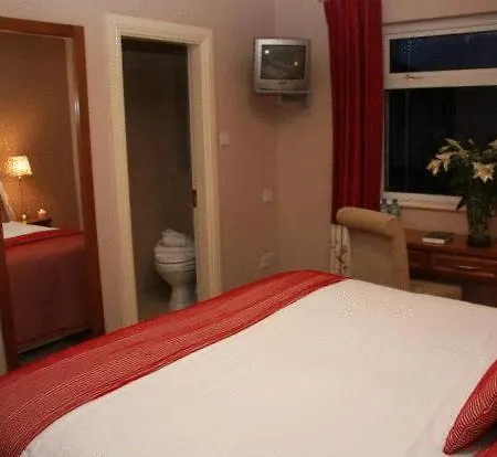 Lake Lodge Guesthouse