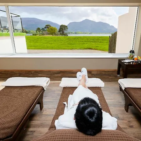 Lake Lodge Guesthouse Pensjonat 4*