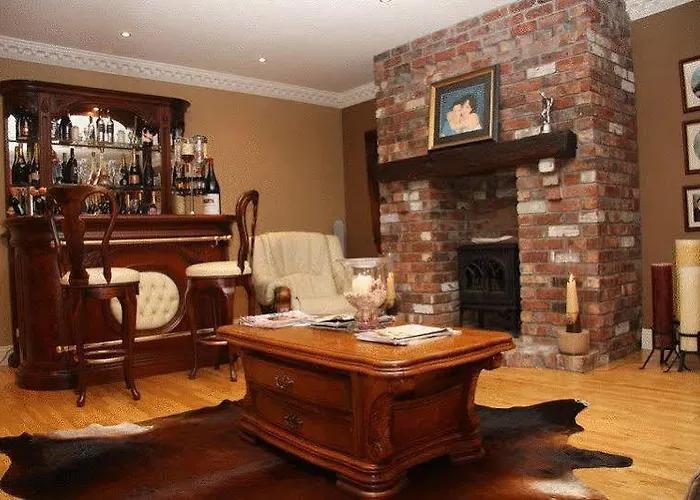 Lake Lodge Guesthouse Гостьовий будинок 4*