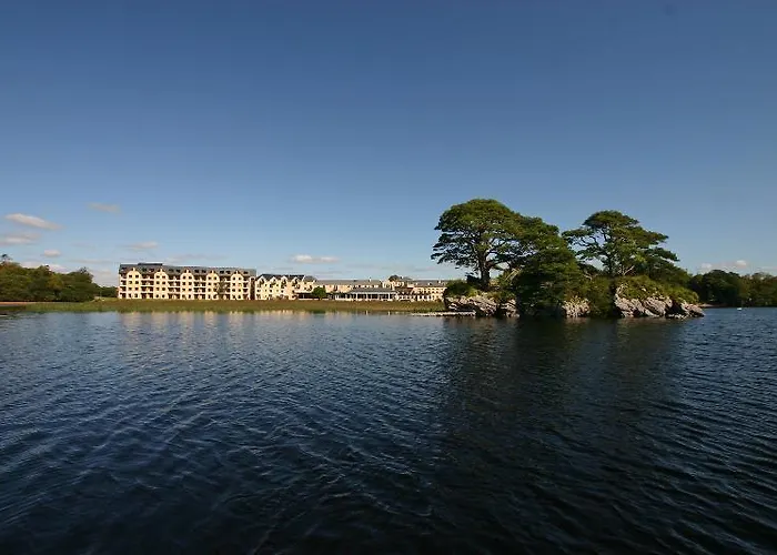 Lake Lodge Guesthouse Гостьовий будинок