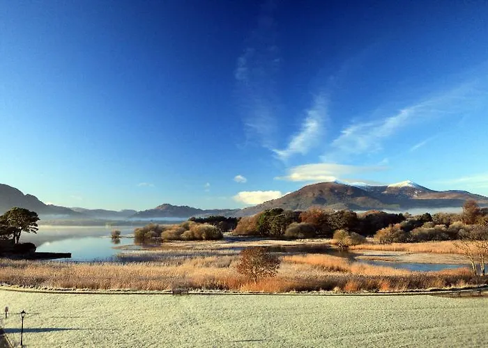 Lake Lodge Guesthouse 4*