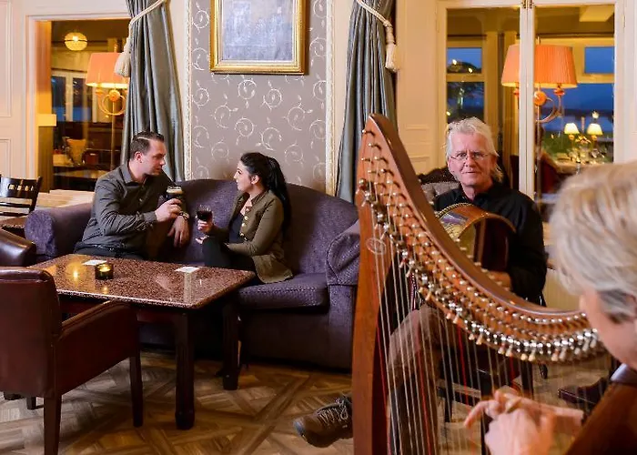 Lake Lodge Guesthouse Гостьовий будинок 4*