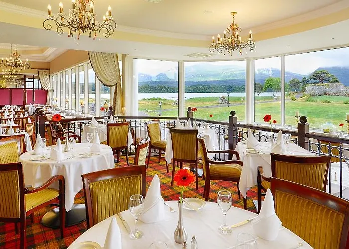 Гостьовий будинок Lake Lodge Guesthouse 4*