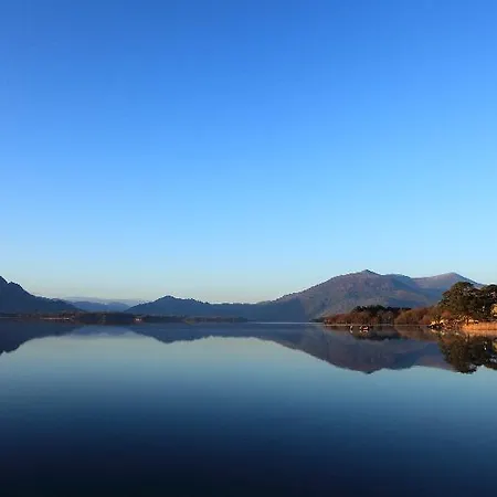 Lake Lodge Guesthouse