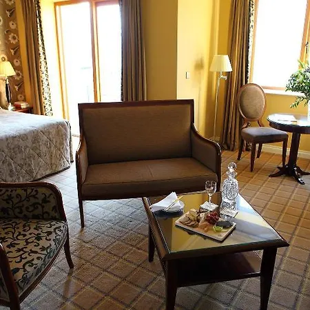 Lake Lodge Guesthouse Pensión 4*